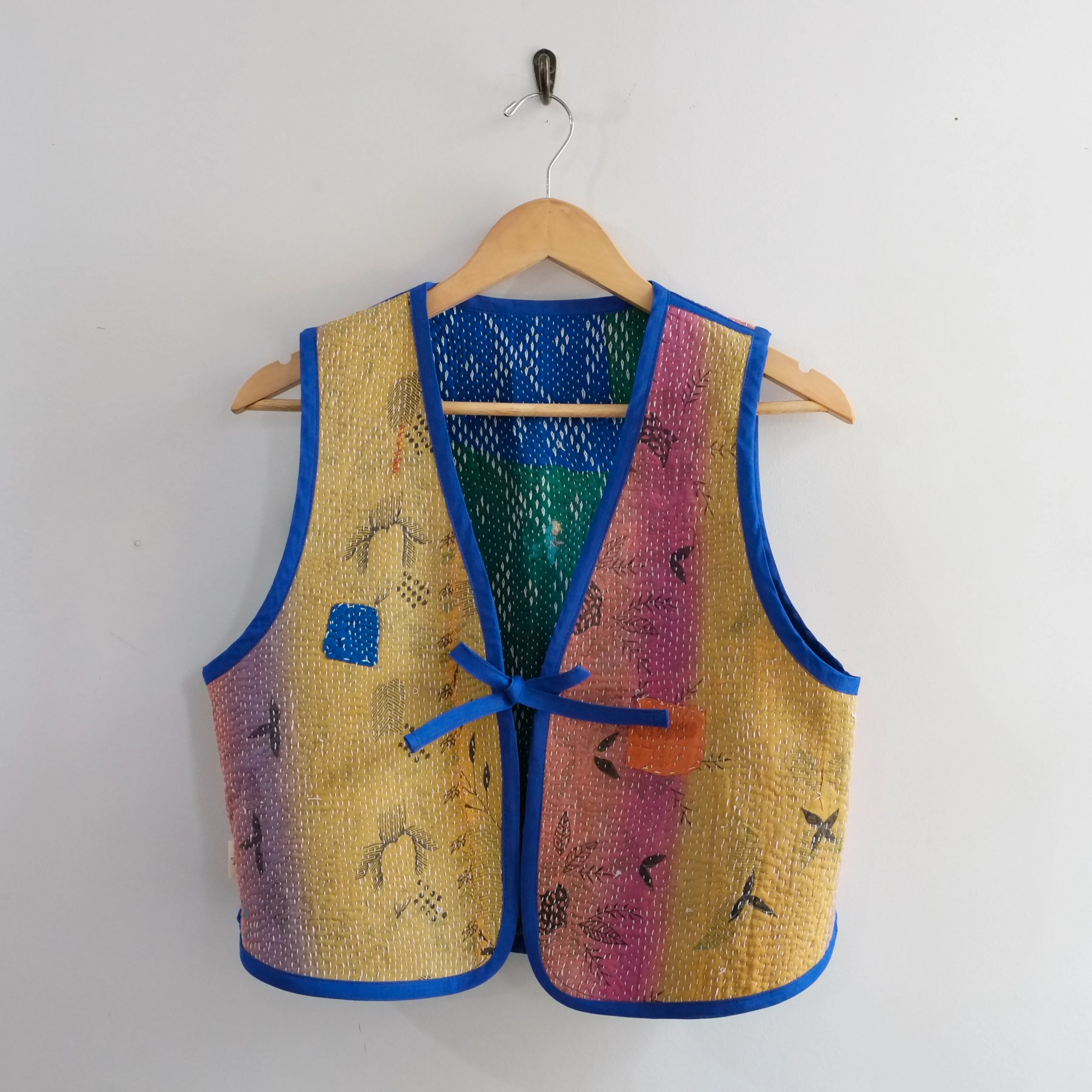 Amelia Vest Blue Green Diamond Lattice Embroidery M018