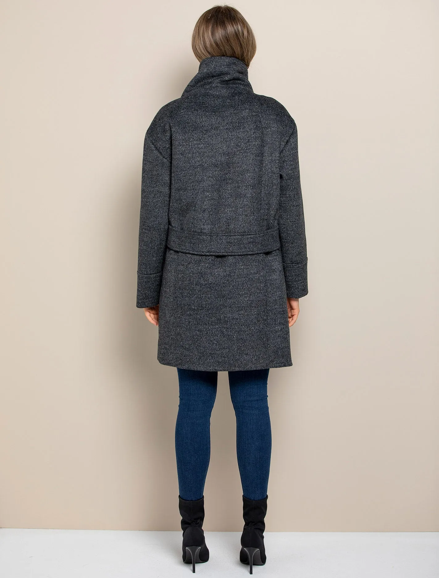 Cameo Funnel Neck