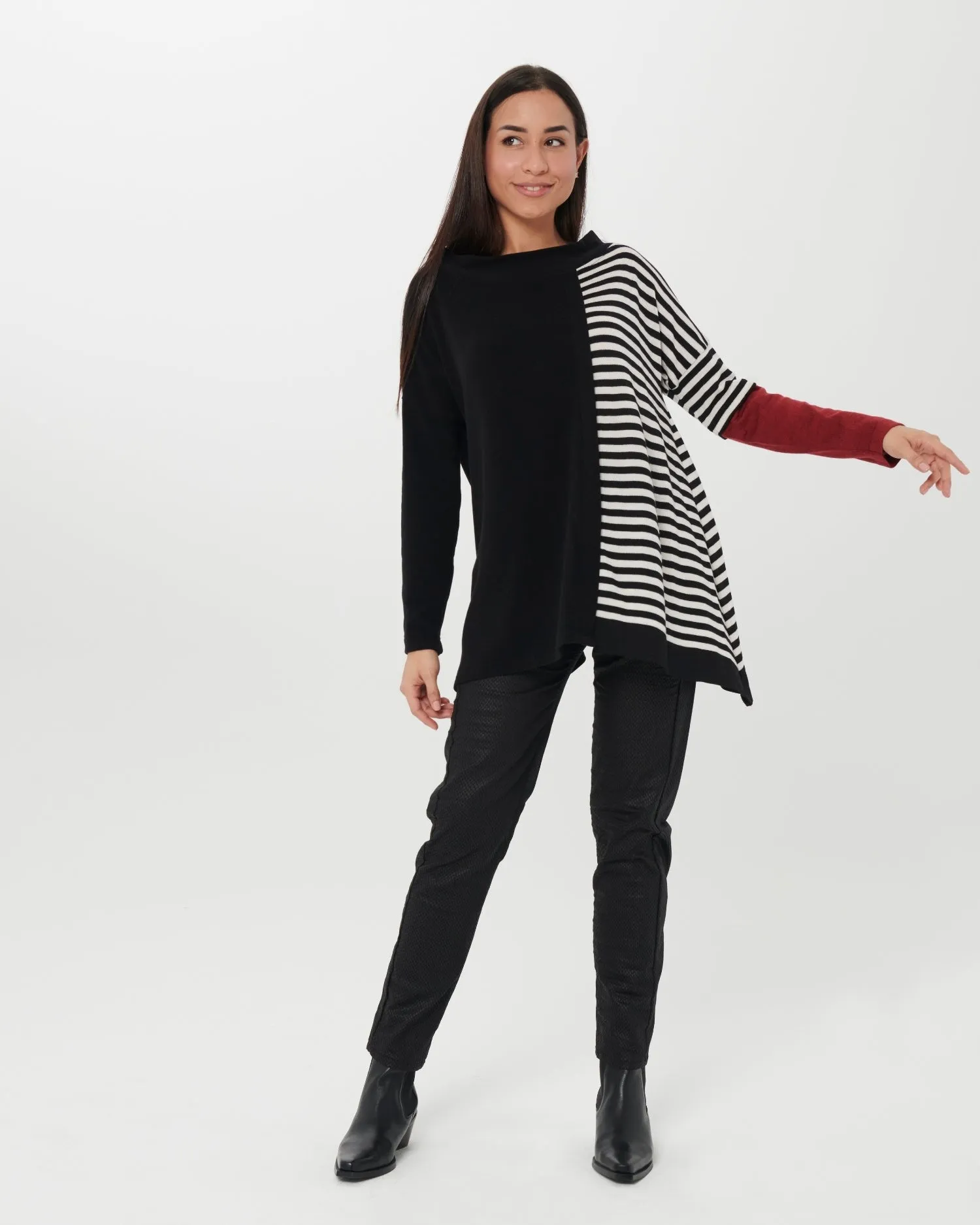 Chiara Cocol Olio Sweater, Black Stripe