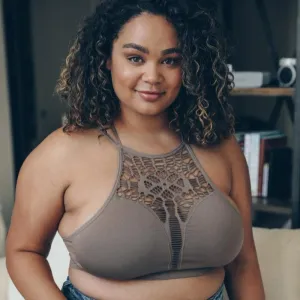Plus Cutout Seamless Bralette