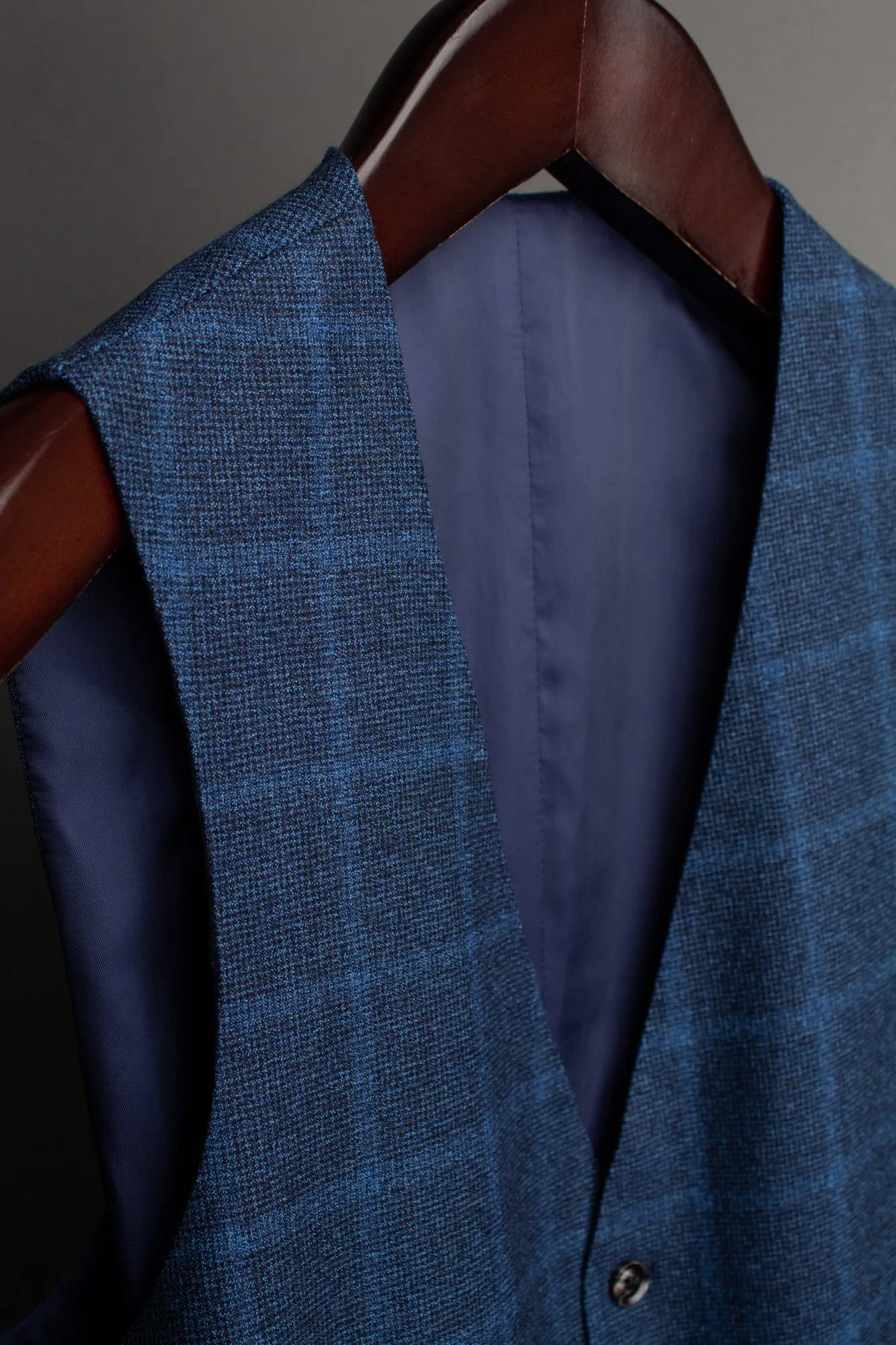 Textured 4-Season Super 130s Vest