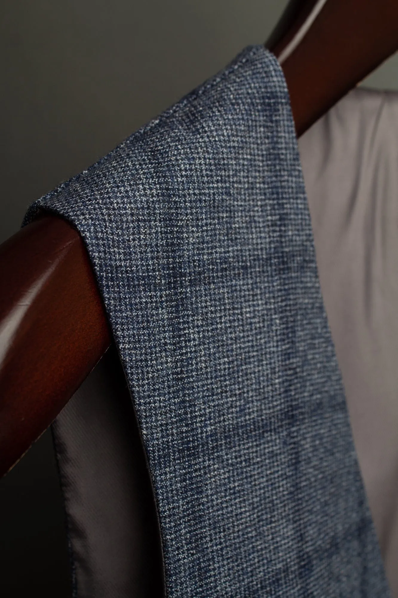 Textured 4-Season Super 130s Vest
